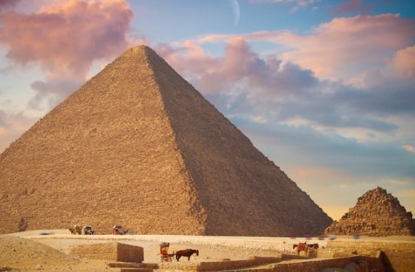 Откриха нов коридор в Хеопсовата пирамида (СНИМКА)